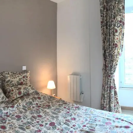Appartement Tres Lumineux Avec Belle Vue Degagee Rochefort-en-Terre Exterior photo